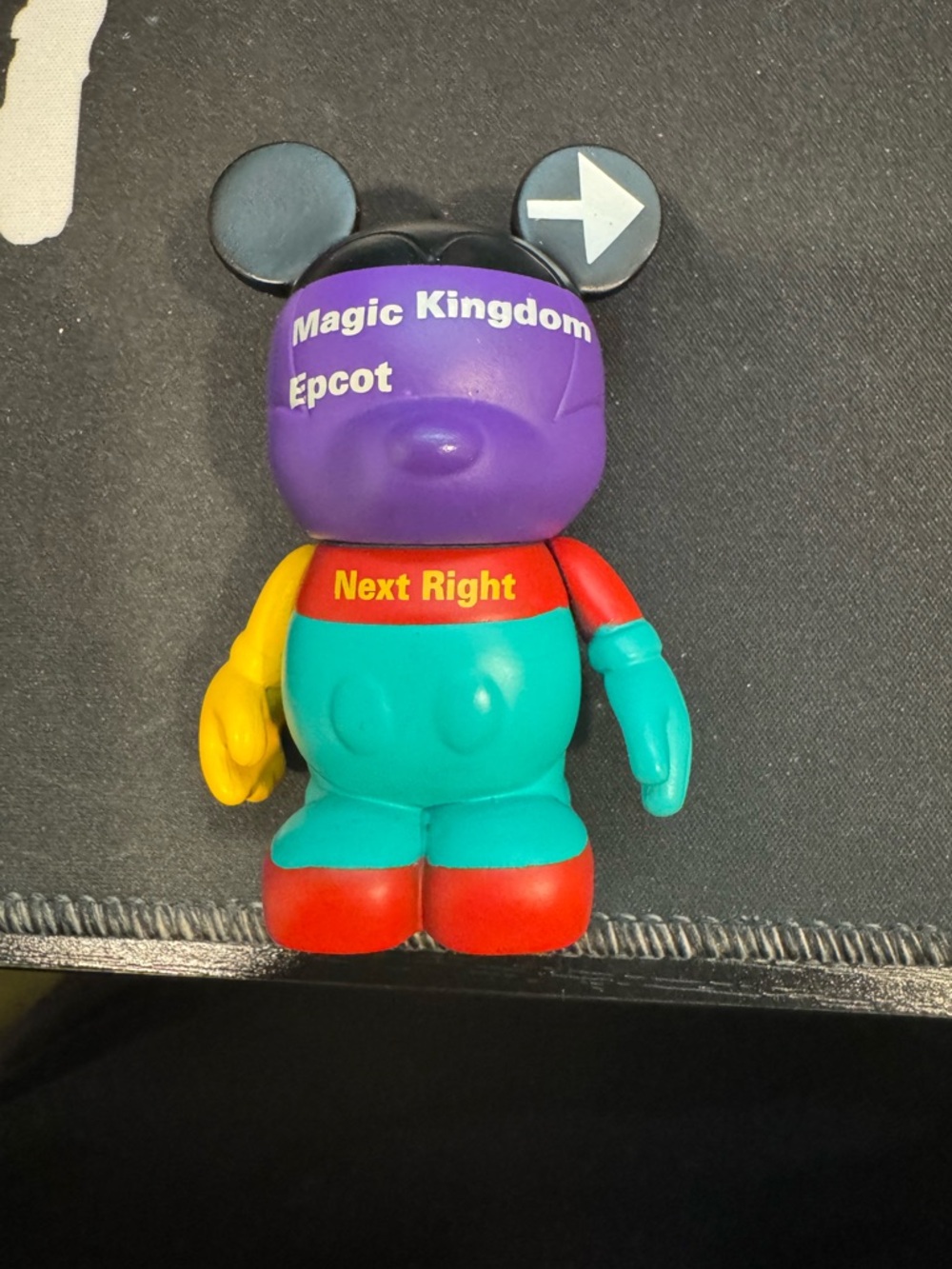 Disney Vinylmation Park Series Walt Disney World Magic Kingdom/Epcot road sign